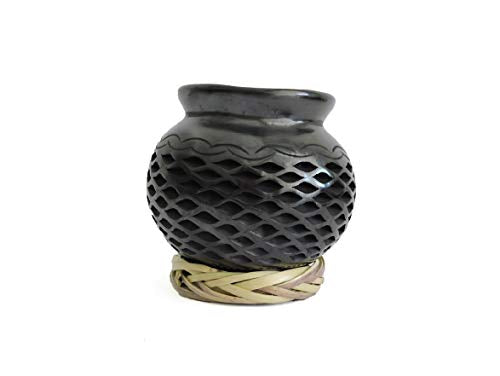 Load image into Gallery viewer, Handmade Mexican Clay Decor Vase/Pot , Perfect for Home Decor, Flowers ( Straw Base not Included) (HorizontalWaves, 4.5 inx4 in)
