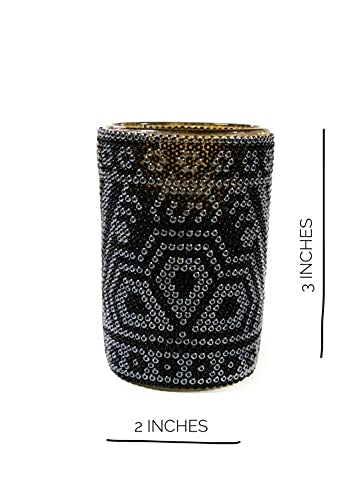 Load image into Gallery viewer, Black Handmade Tequila - Mezcal Shot, Huichol Art.
