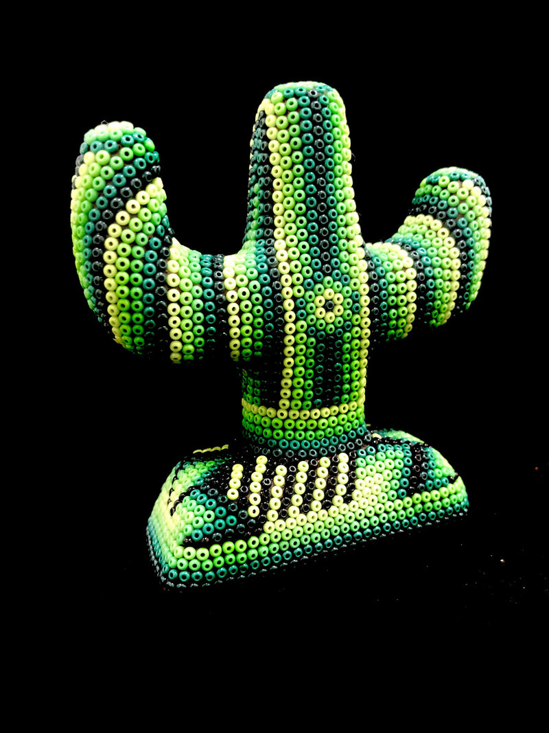 Load image into Gallery viewer, Nopal Prickly Pear - Handmade Huichol Animals Beaded Original Mexican Art
